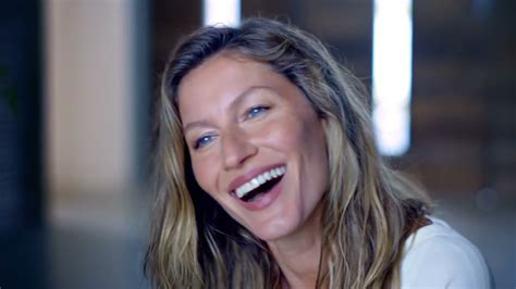 N°5, the Film Trailer with Gisele Bündchen and Michiel Huisman 